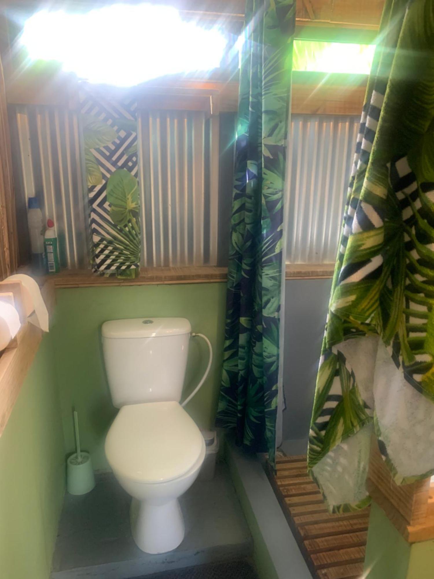 Lily Pad Lodge Bambou Ngoại thất bức ảnh